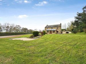 Photo 16- click for photo gallery